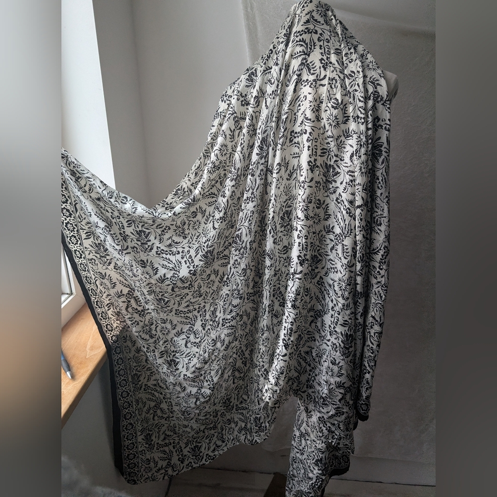 Silk Floral Paisley Black And White Large Scarf
